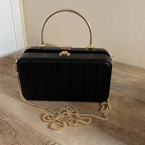 Most Wanted USA Structured Hard Shell Crossbody Purse New with tags Satin Lined - Picture 3 of 9